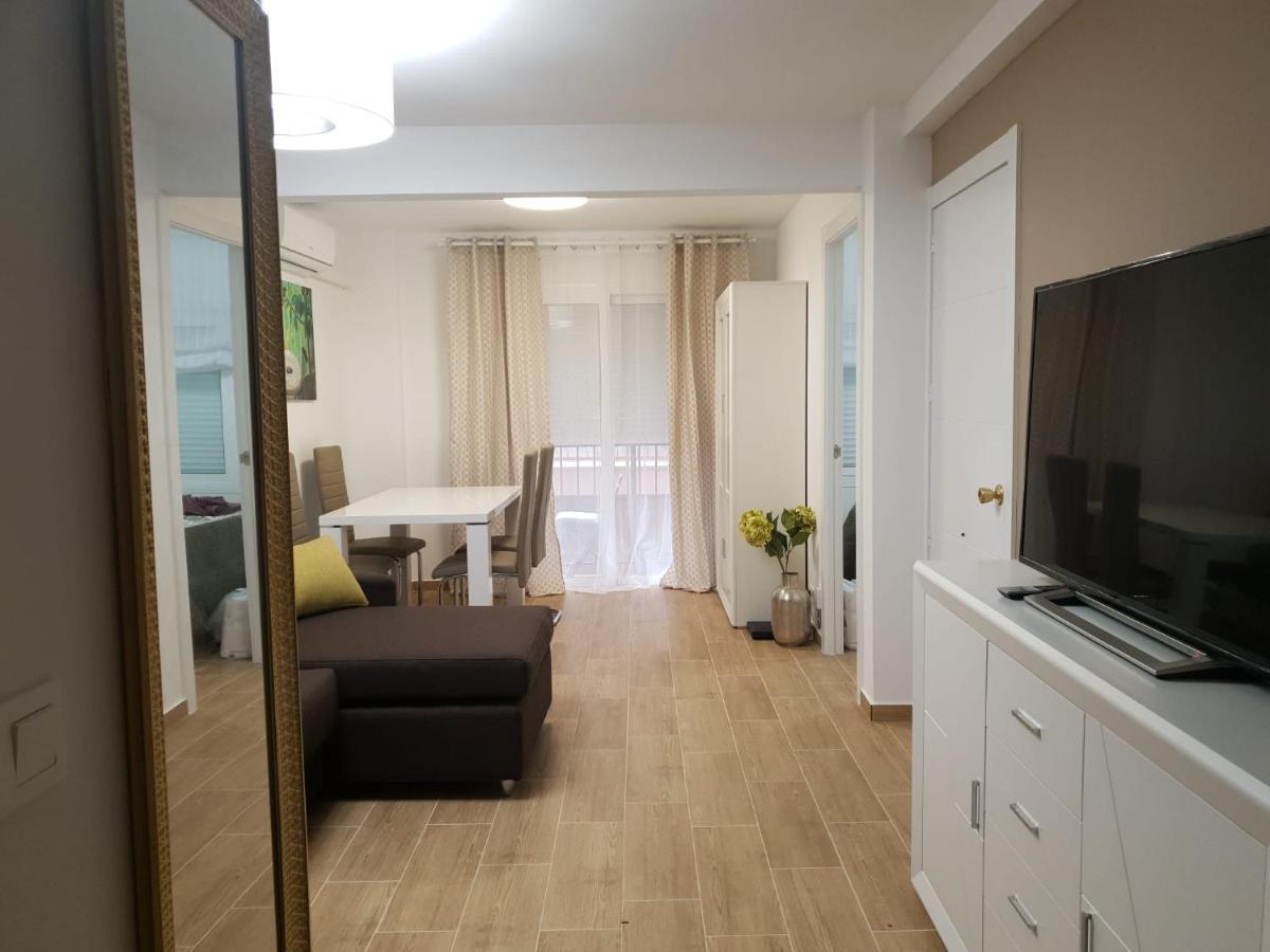 Апартаменты Apartamento Delux Бенидорм Экстерьер фото
