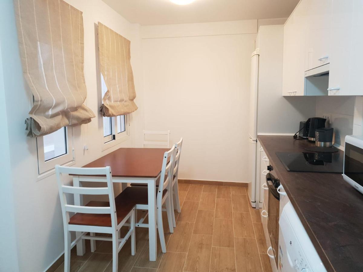 Апартаменты Apartamento Delux Бенидорм Экстерьер фото