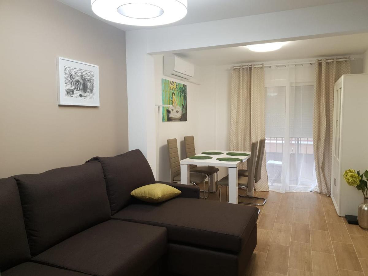 Апартаменты Apartamento Delux Бенидорм Экстерьер фото