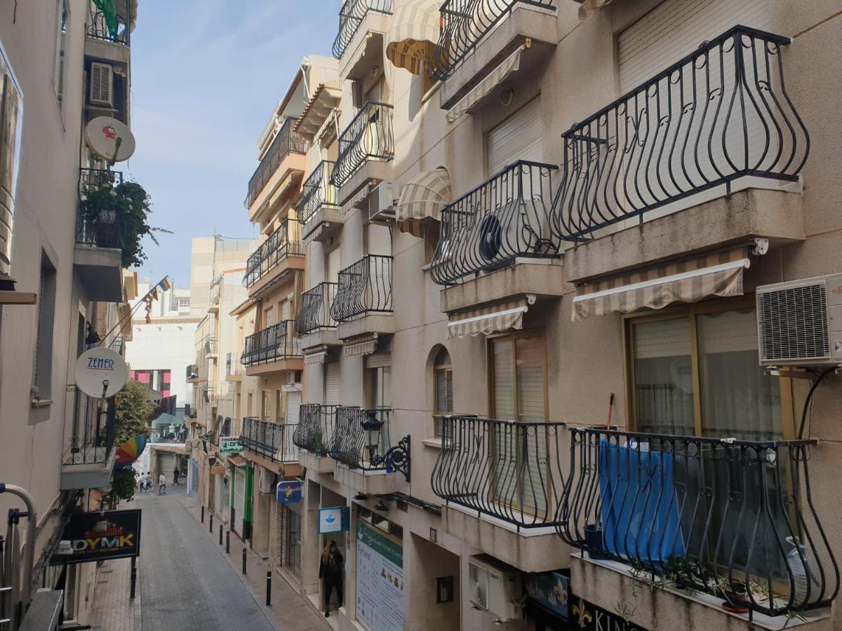 Апартаменты Apartamento Delux Бенидорм Экстерьер фото