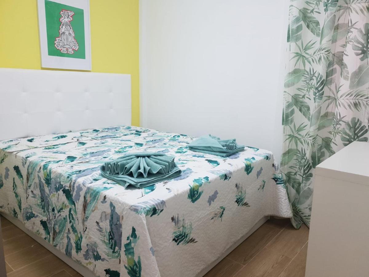 Апартаменты Apartamento Delux Бенидорм Экстерьер фото